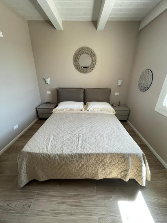 Villa Iris - Double Room With Private Bathroom