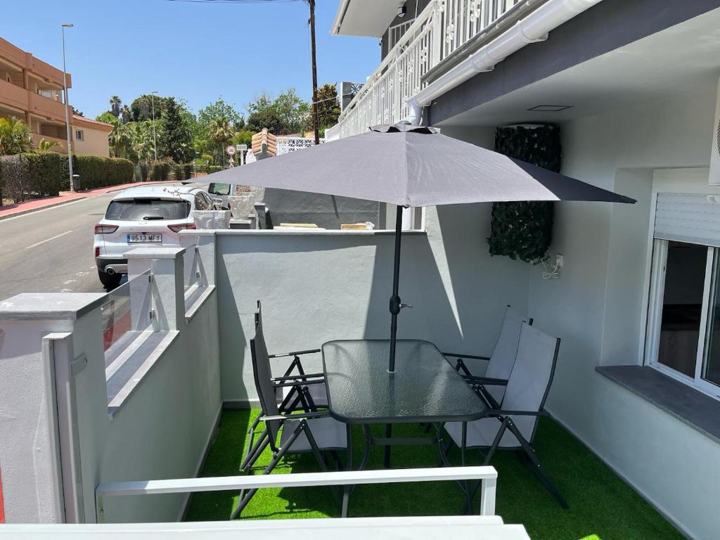 Villa AMIR - Estudio Con Terraza