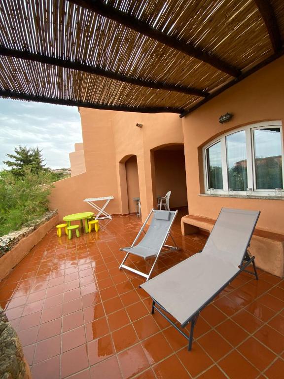 Balkón nebo terasa v ubytování Appartamento Calarossa Sardegna CasaRosa