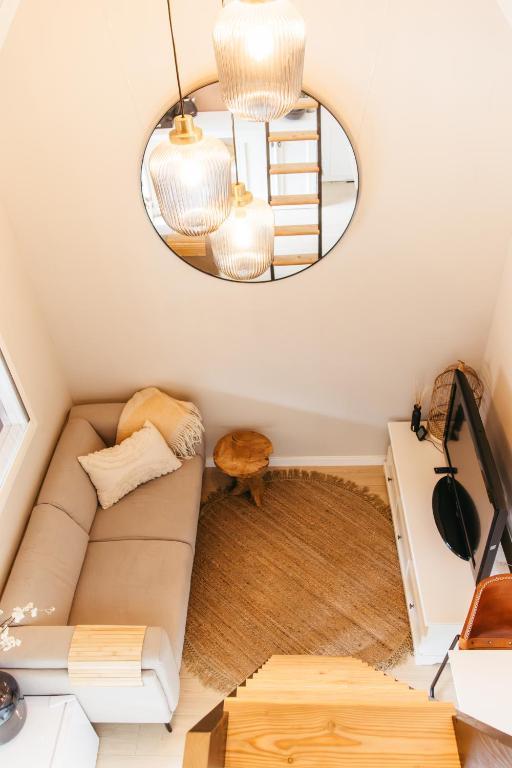 Posezení v ubytování Tiny house met heerlijke hottub & buitenkeuken