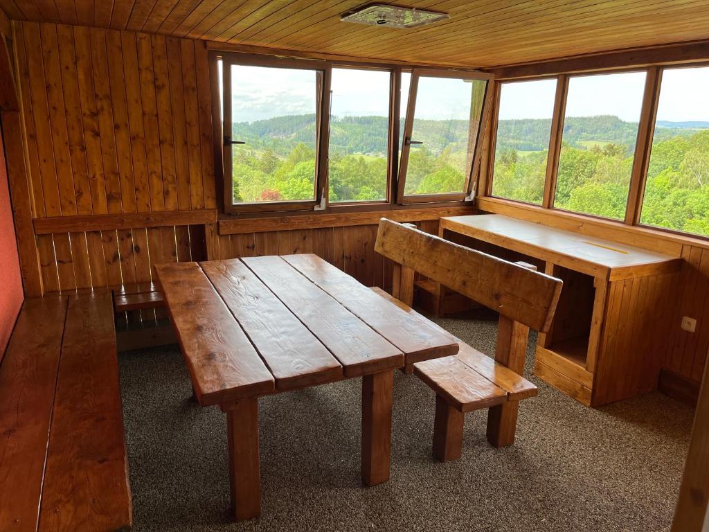 Nespecifikovaný výhled na hory nebo výhled na hory při pohledu z apartmánu