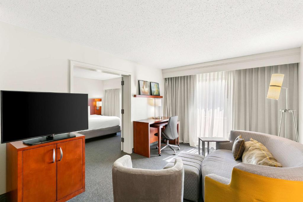 Sonesta Select Greenbelt College Park photo