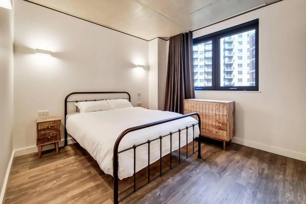 Repton Gardens at Wembley Park - Botanical Inspired - Apartment
