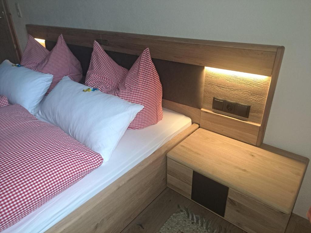 Postel nebo postele na pokoji v ubytování Ferienwohnung Leismüller