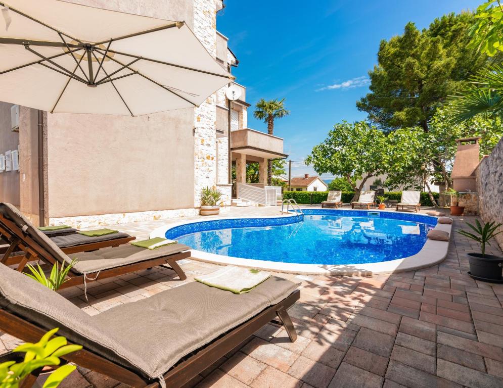 Bazén v ubytování Private Villa SoulSet with swimming pool nebo v jeho okolí