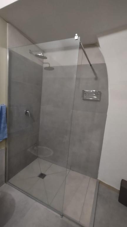 Koupelna v ubytování leuca house