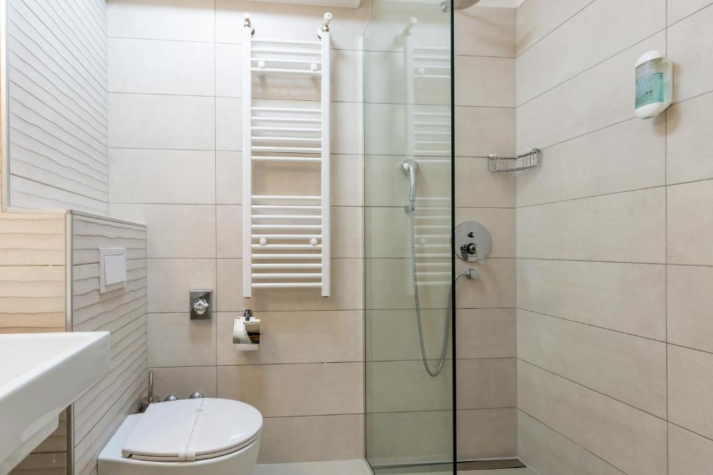 Koupelna v ubytování Hotel Emaus
