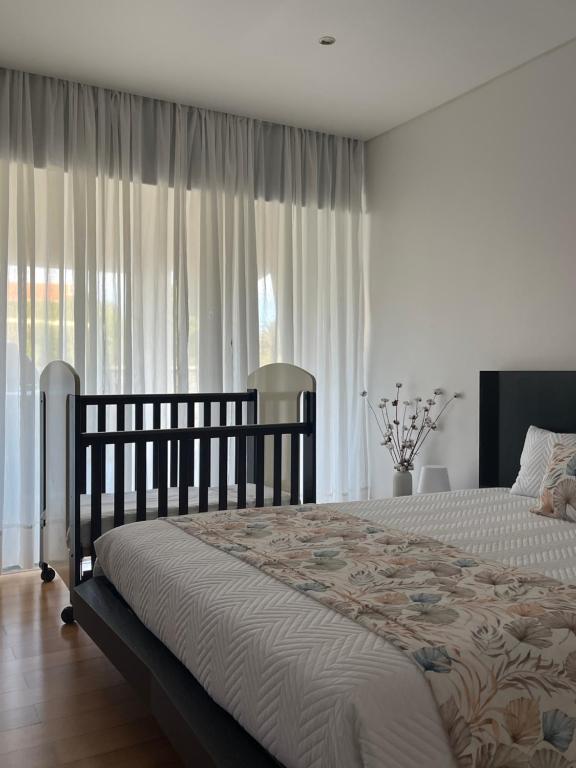 Postel nebo postele na pokoji v ubytování Crystal House