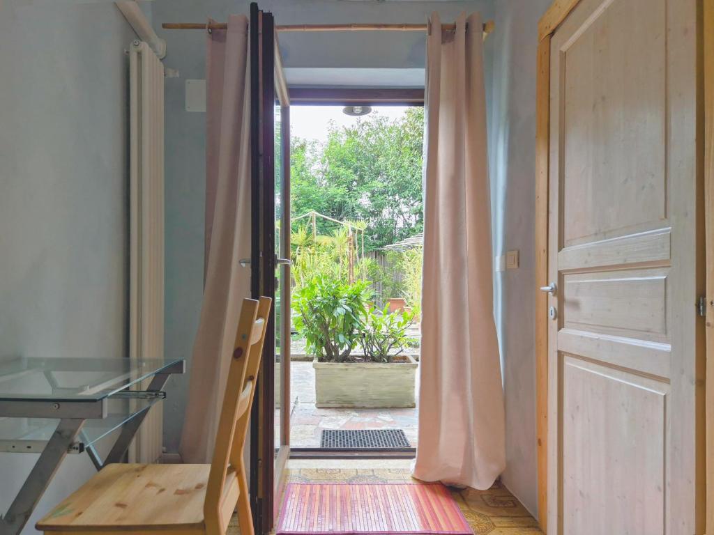 Wiki Hostel Colive - Standard Single Room