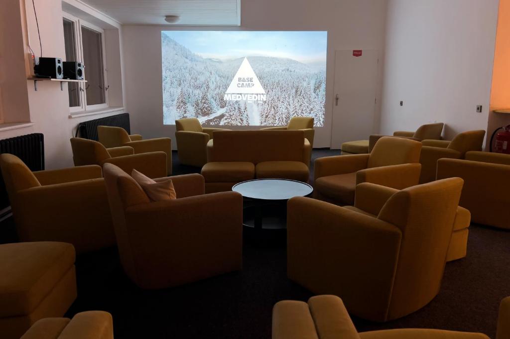 Posezení v ubytování Hotel Horní Pramen