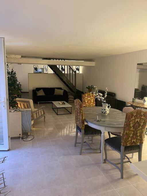 Photo de la galerie de l'établissement Maison de campagne rénovée totalement, à Château-Landon