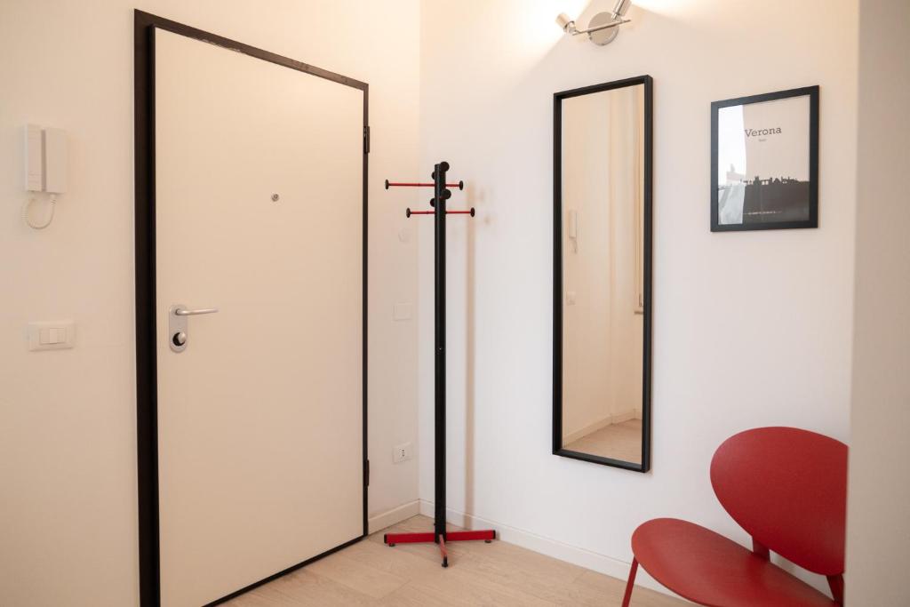 Palazzo delle Guglie by Postcardsfrom - Resim 38