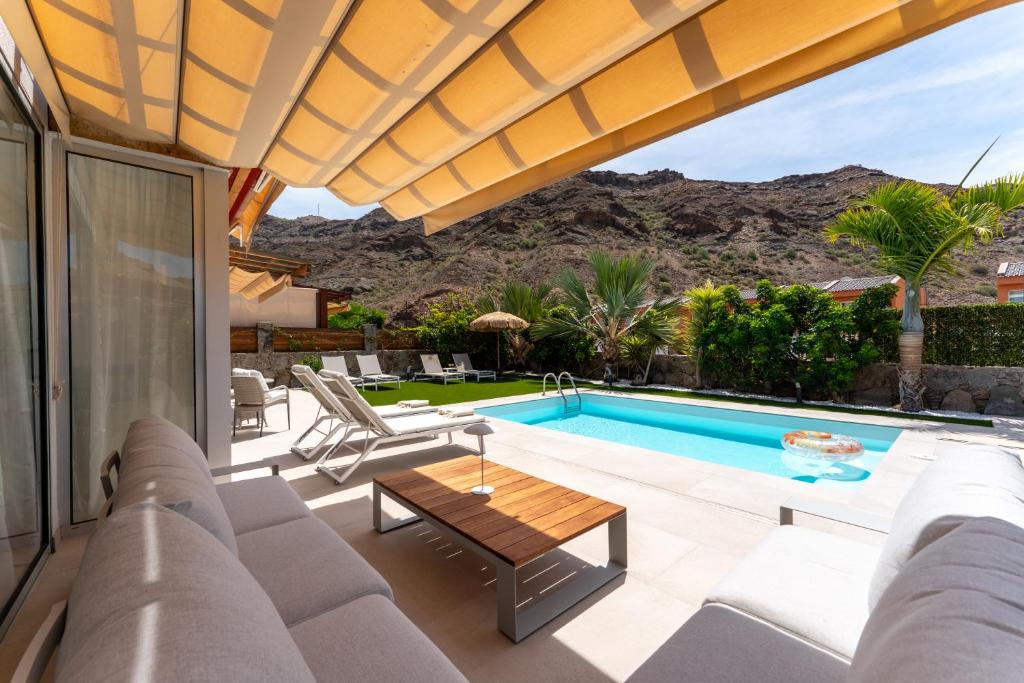 Villa Diana with private swimming pool in Tauro