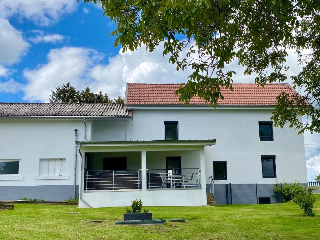 Budova, v ktorej sa dovolenkový dom nachádza