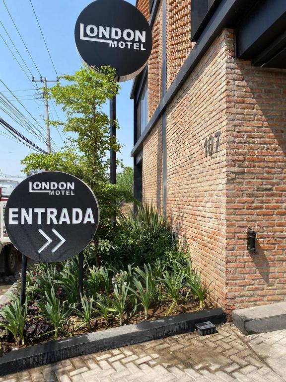Fotografie z fotogalerie ubytování Motel London v destinaci Guadalajara