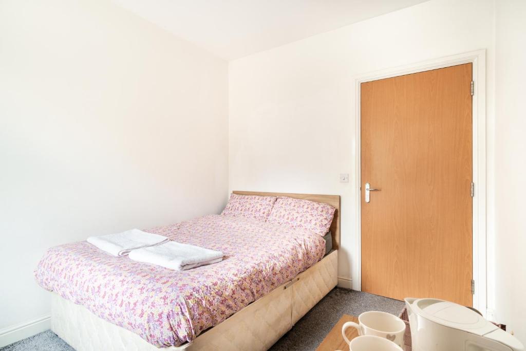 Cocoon- A cozy retreat - Queen Room