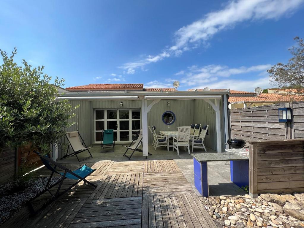 Photo de la galerie de l'établissement Maison cosy avec jardin, à Saint-Trojan-les-Bains