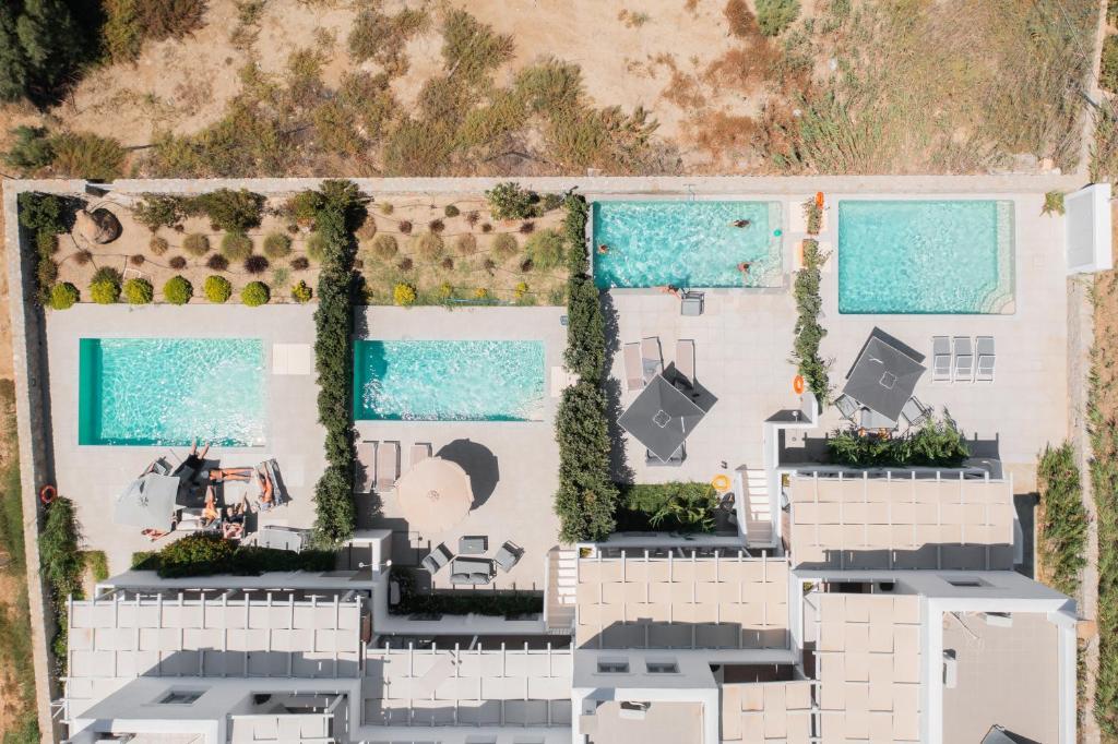 Bazén v ubytování Salinus Beachfront Private Pool Villas nebo v jeho okolí