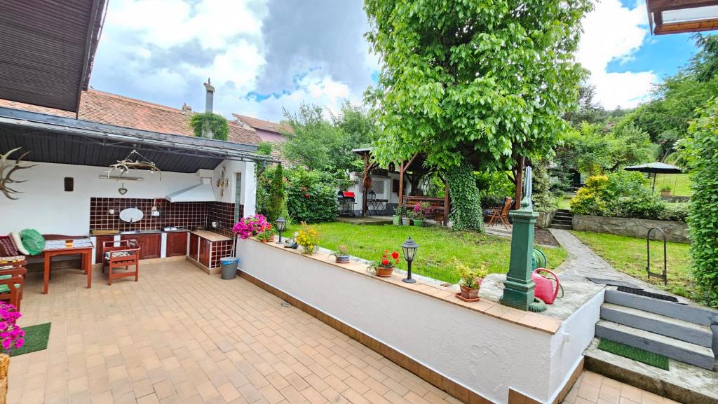 Zahrada ubytování Casa Vanatorului