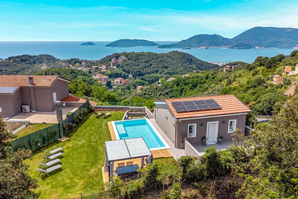 an aerial view of a house with a swimming pool at Colori di Mare Luxury Holiday in Lerici