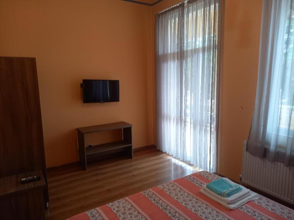 TV a/nebo společenská místnost v ubytování Ilia's Sweet Home