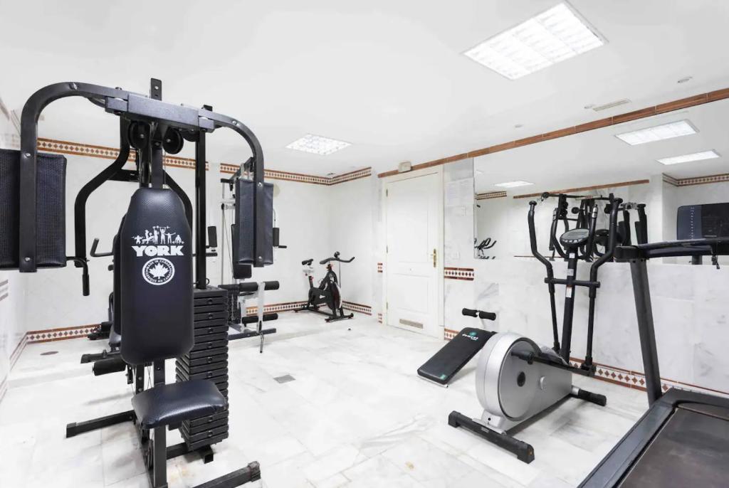 Fitness centrum a/nebo fitness zařízení v ubytování EDEN RENTALS Hermosas Vistas al Océano y Los Acantilados