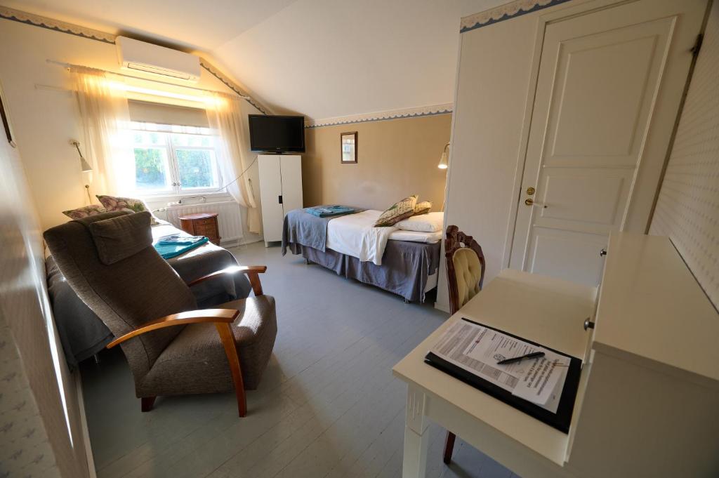 Liekorannan Majatalo- kodinomaista majoitusta rautatieasemaa vastapäätä - Standard Twin Room