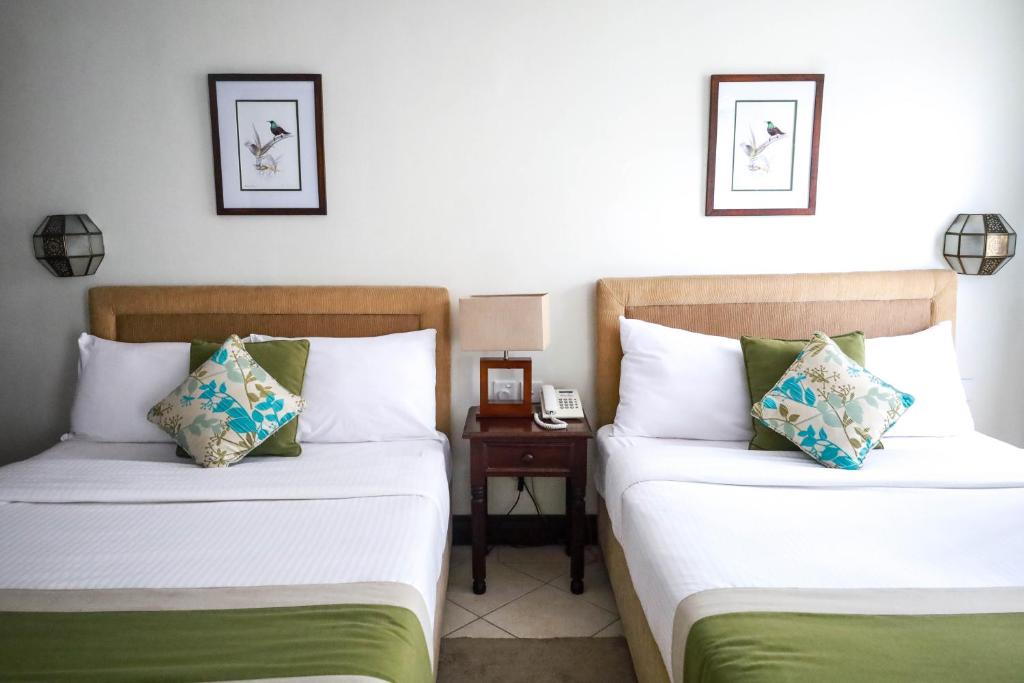 The Heron By Sarovar Portico India - Junior Suite 1 Doppelbett, 31 M², Klimaanlage, Zimmerservice, Tee Und Kaffee, Flachbildfernseher