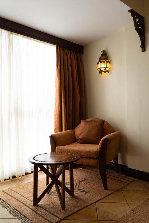The Heron By Sarovar Portico India - Superior Room 2 Einzelbetten, 24 M², Klimaanlage, Zimmerservice, Tee Und Kaffee, Flachbildfernseher