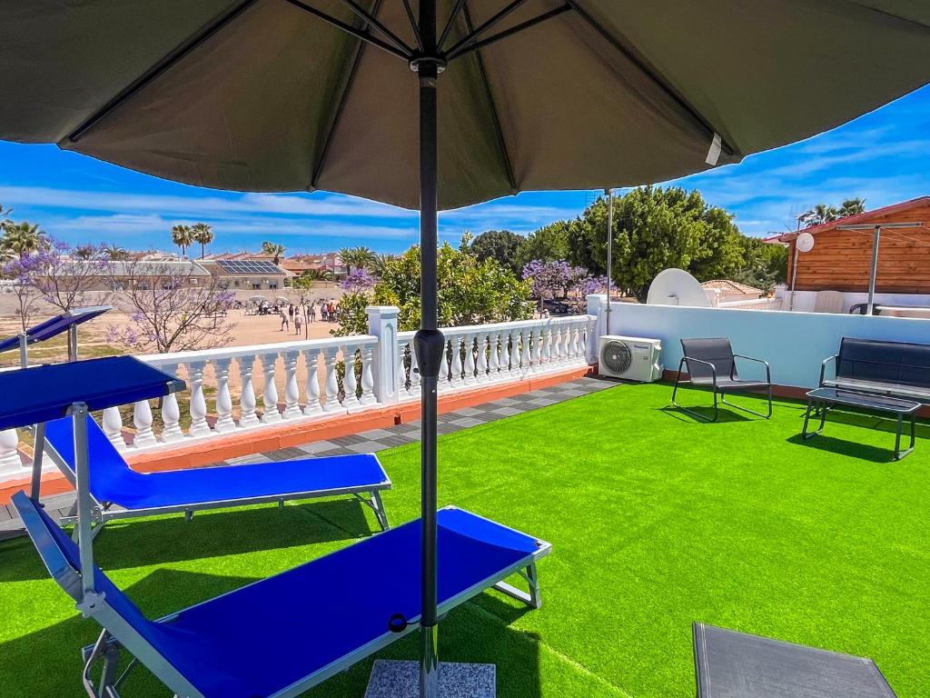 En balkon eller terrasse på Casa Marina