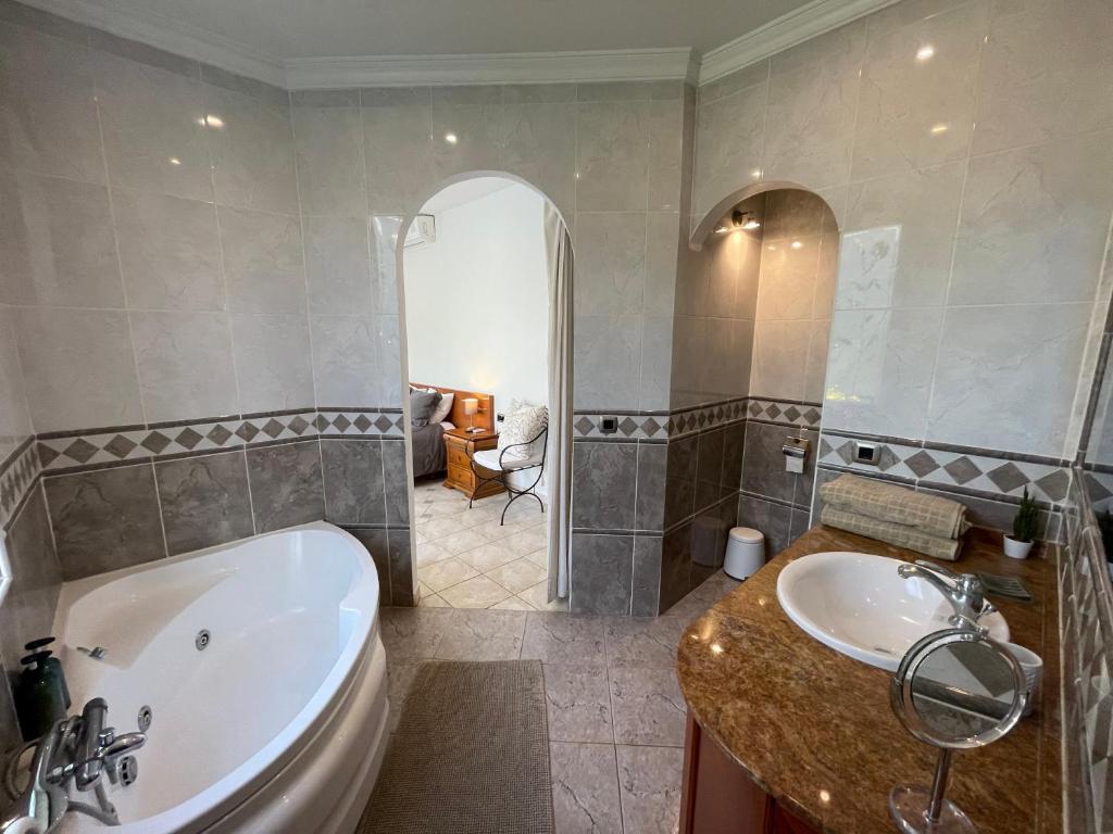 Kúpeľňa v ubytovaní Villa a 100 metros de la playa