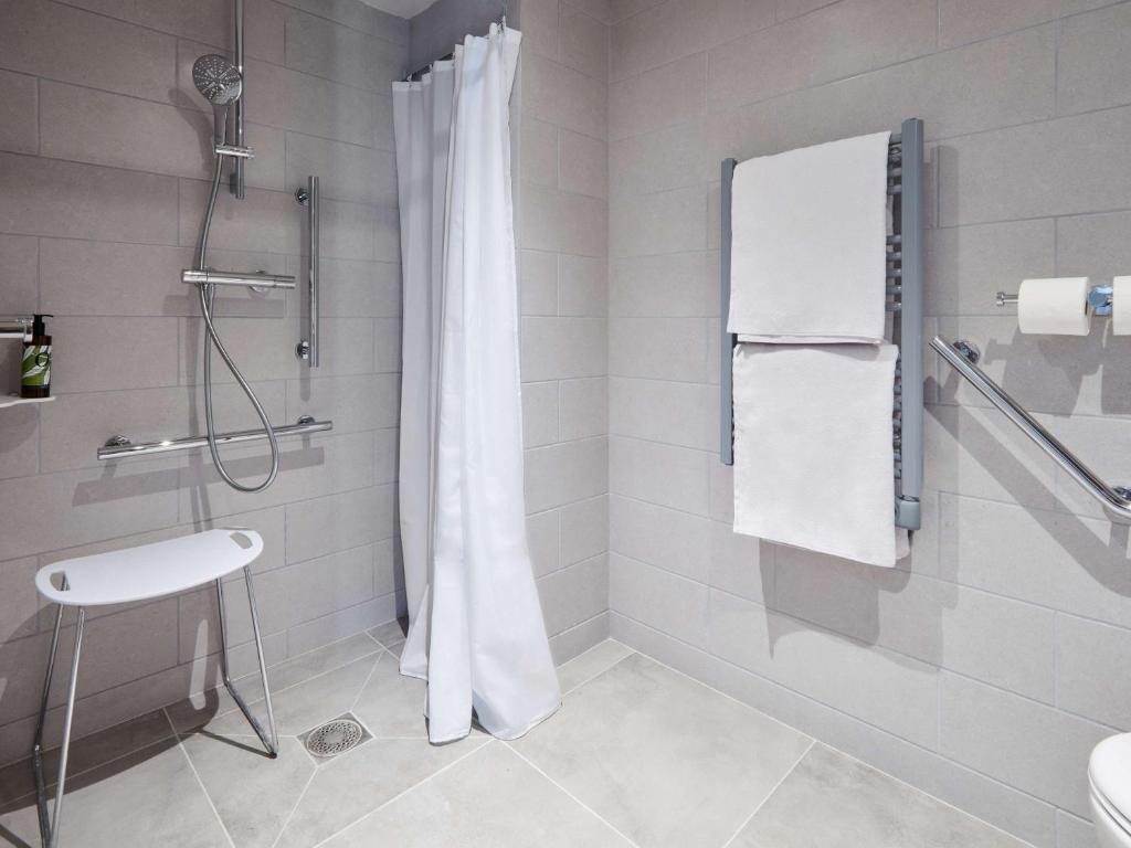 Aparthotel Adagio Original Toulouse Centre La Graveにあるバスルーム