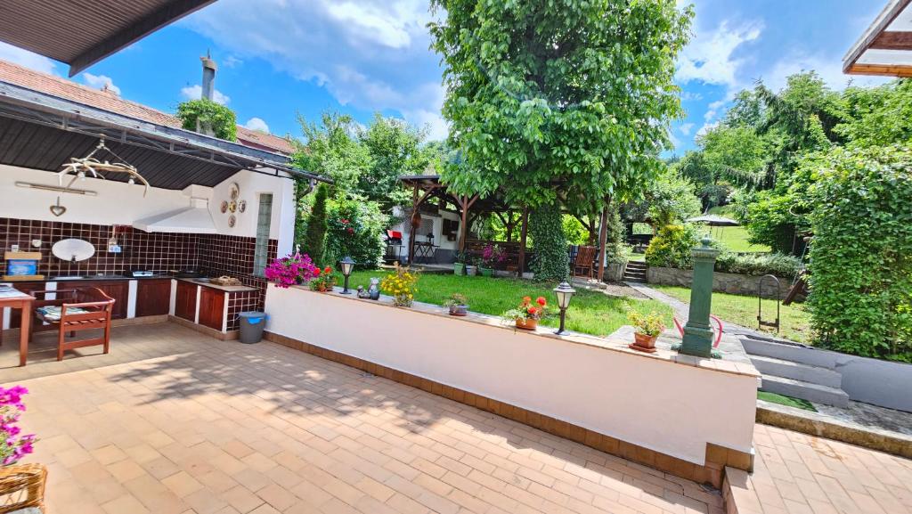 Zahrada ubytování Casa Vanatorului