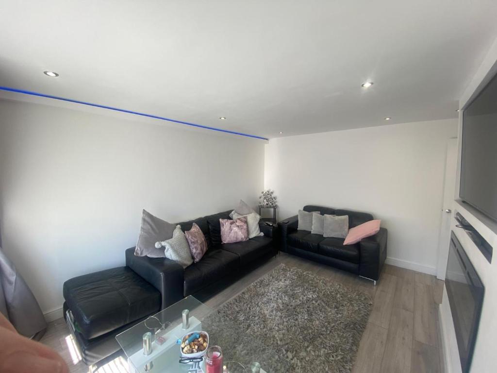 Prestatyn 2-Bed Bungalow Sleeps 5 with Hot Tub - Vakantiehuis