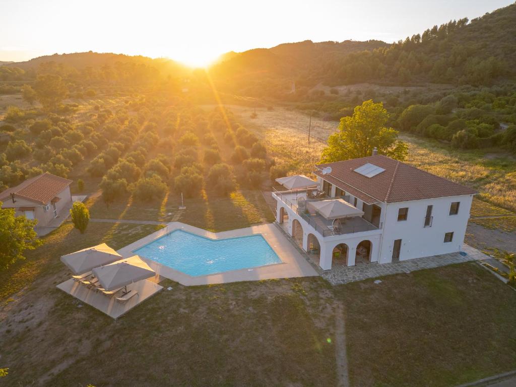 Antinea Olympian Villa - Apartment - Ground Floor