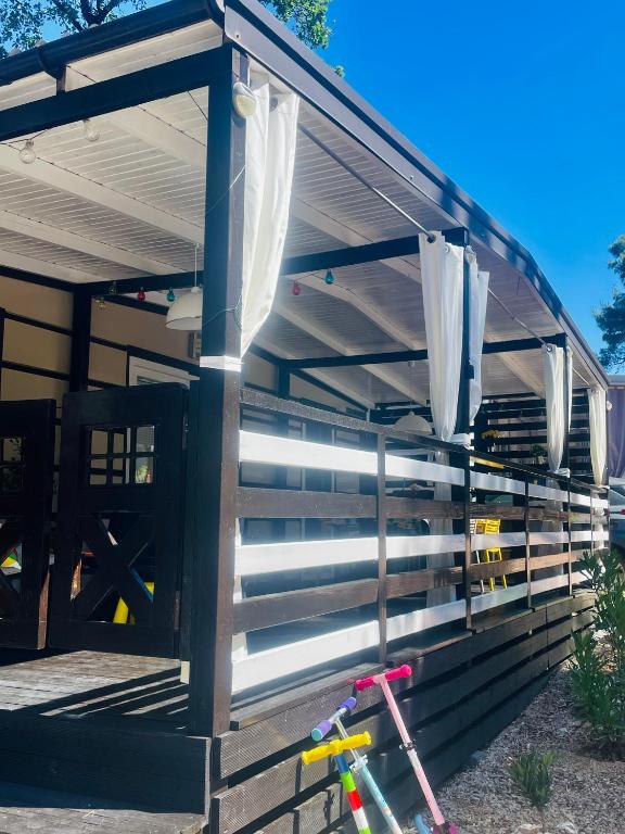 Fotografie z fotogalerie ubytování Mobile home SIMS v destinaci Biograd na Moru
