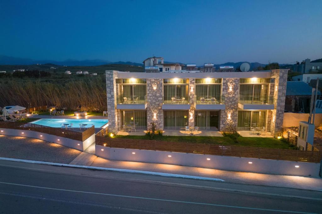 Πισίνα στο ή κοντά στο Achatis Apartments with sea view