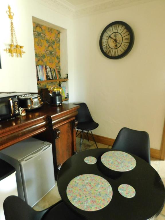 Kuchyň nebo kuchyňský kout v ubytování Willow Cottage Accommodation F91X0C8