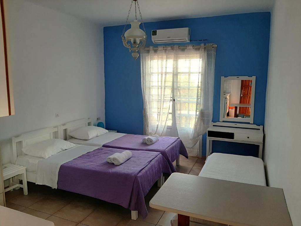 Remi Apartments - Standard Triple Studio