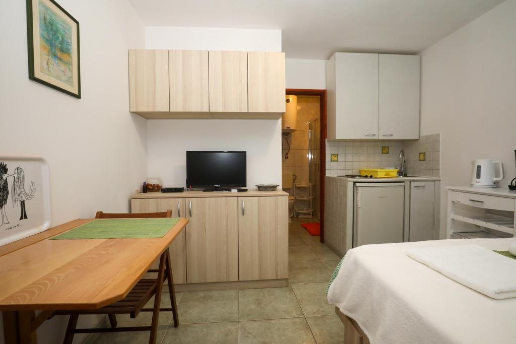 Kuchyň nebo kuchyňský kout v ubytování Apartment Matija