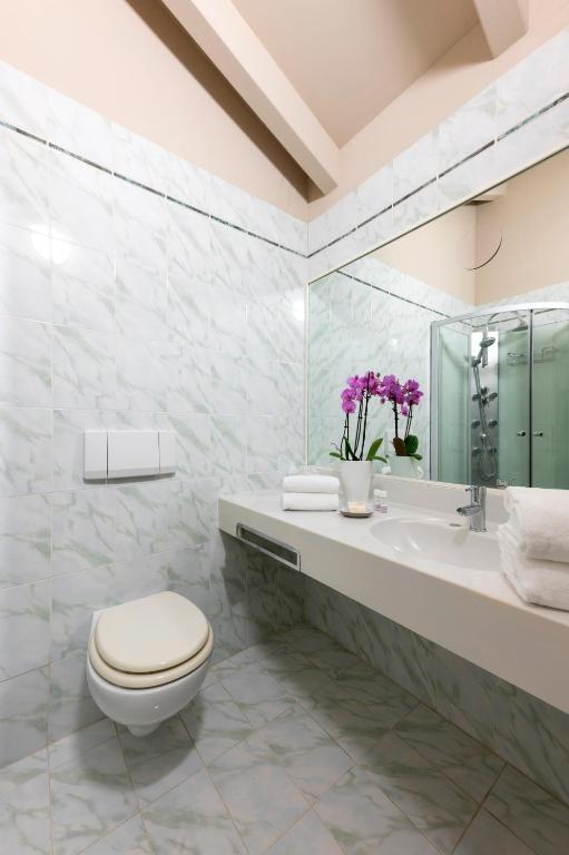 Koupelna v ubytování Hotel Hannover