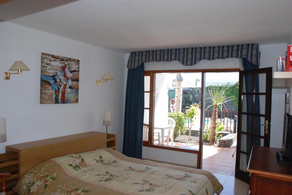 Apartamentos las Lilas - Studio With Pool View (2 Adults)