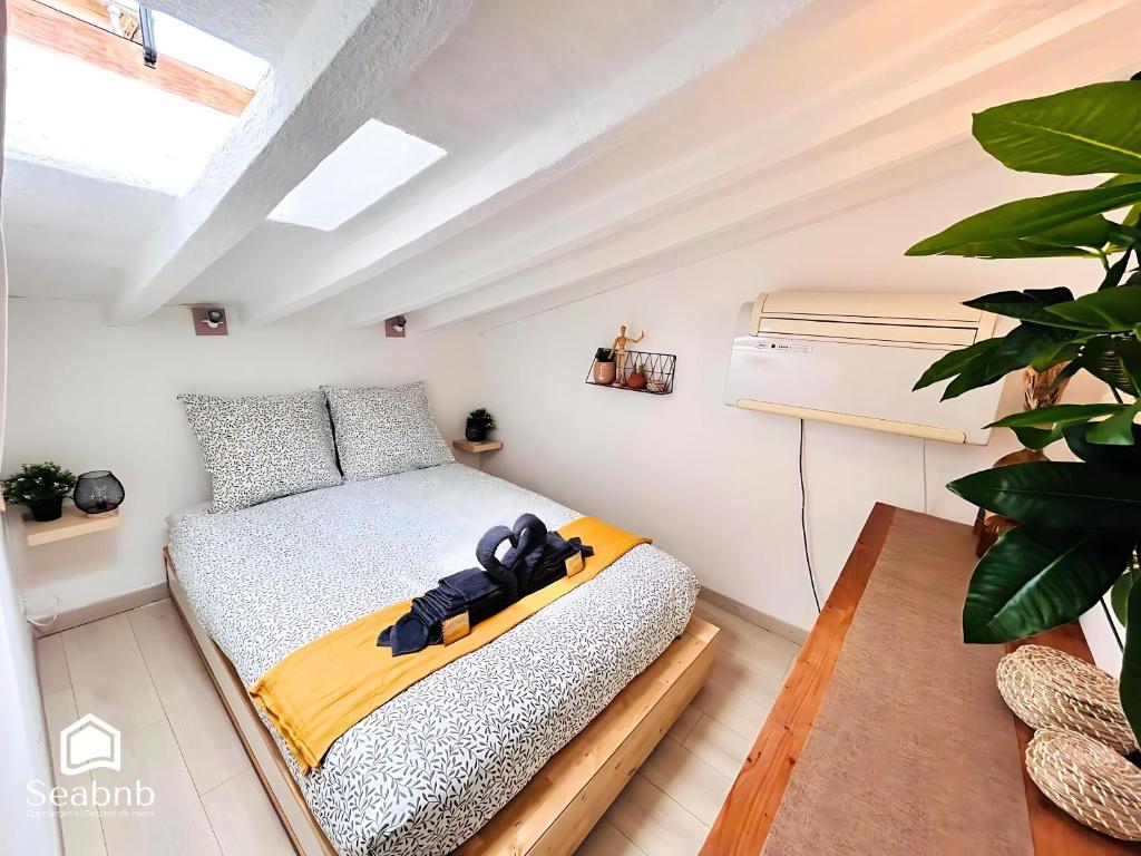 Ένα ή περισσότερα κρεβάτια σε δωμάτιο στο Little Nest - Old Town - Breakfast - Wifi - AC