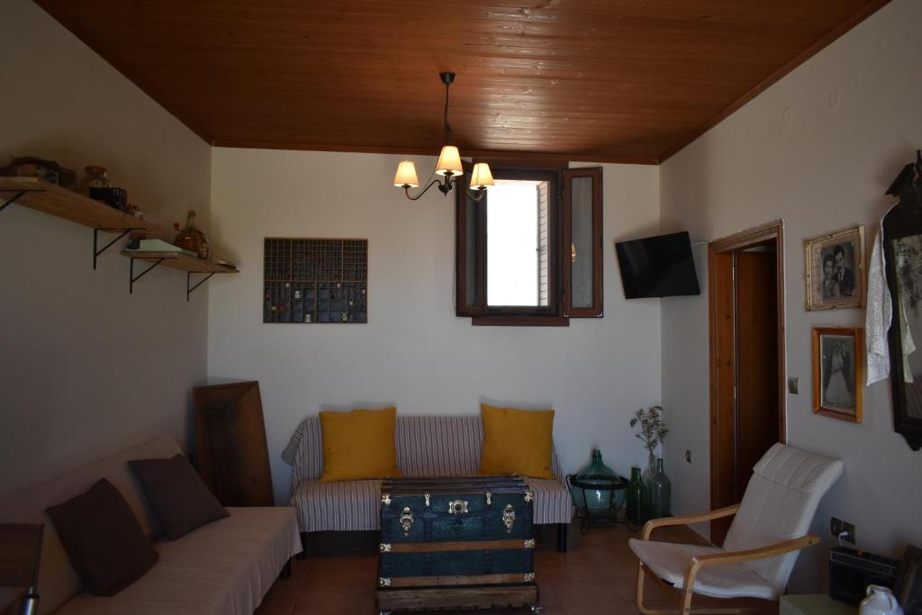 Posezení v ubytování Lithos House