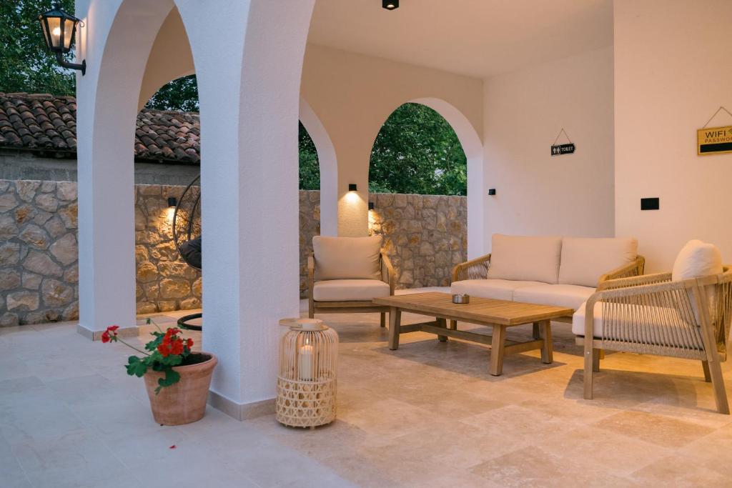 Posezení v ubytování B&B Lovac