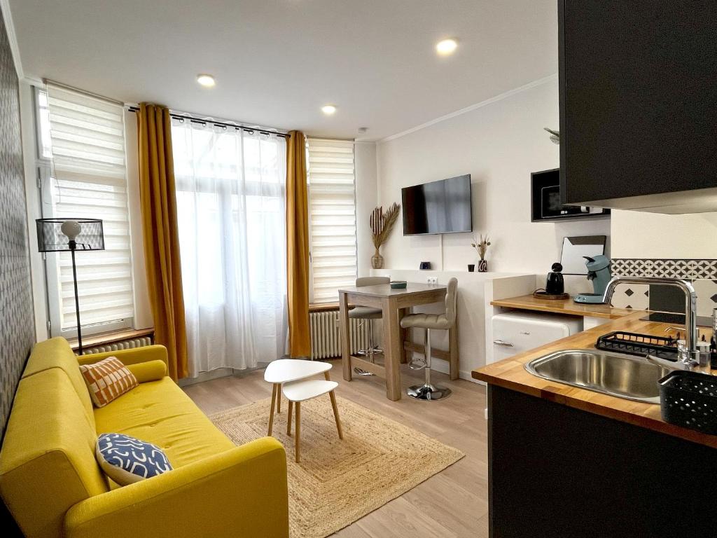 Photo de la galerie de l'établissement Le Cosmopolite • Hyper Centre • Calme • Proche gare, à Châteauroux