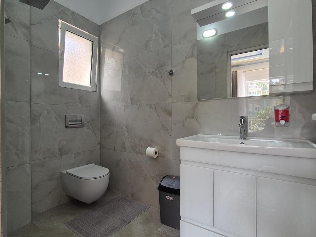 Ένα μπάνιο στο Vila Roxhest