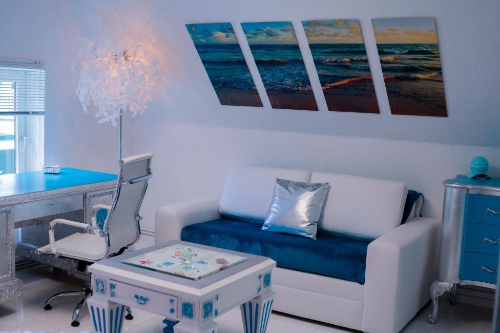 Boutique-Hotel Art Zone Ranch - Double Room With Private Bathroom
