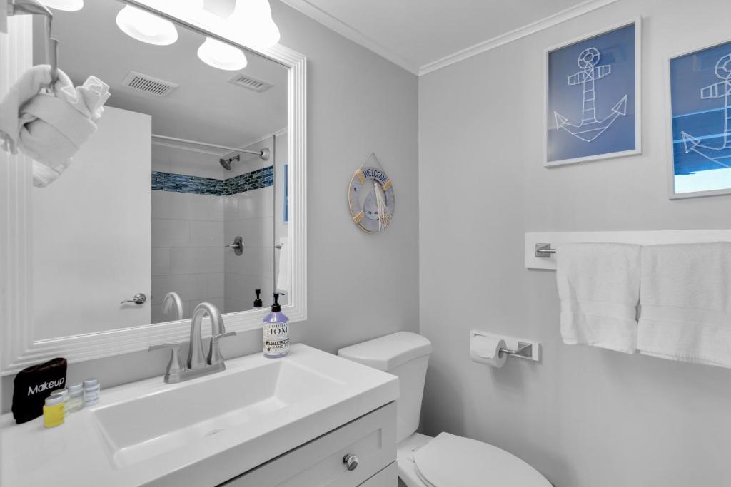 Koupelna v ubytování St Thomas - Waterfront Penthouse sleeps 16 w Pool & Boat Dock