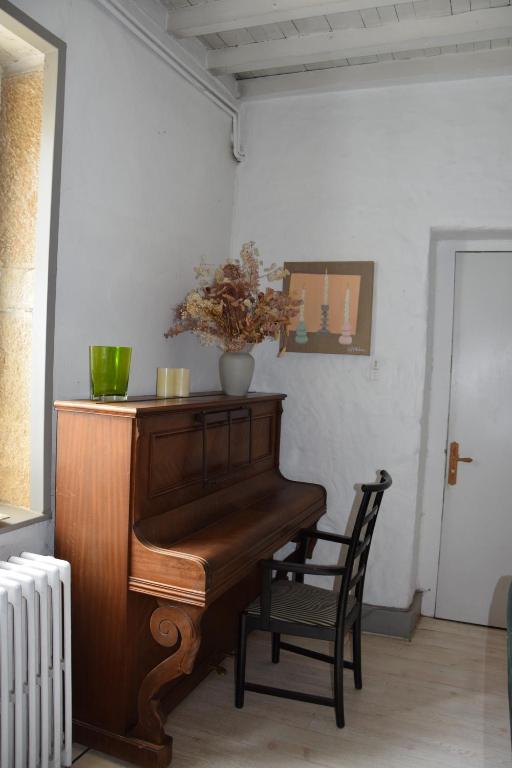 Fotografie z fotogalerie ubytování Charme authentique à Corbas - Authentic Charm in Corbas - 120m2 of Comfort-6 personnes v destinaci Corbas